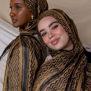 vela scarves hatta qahwa